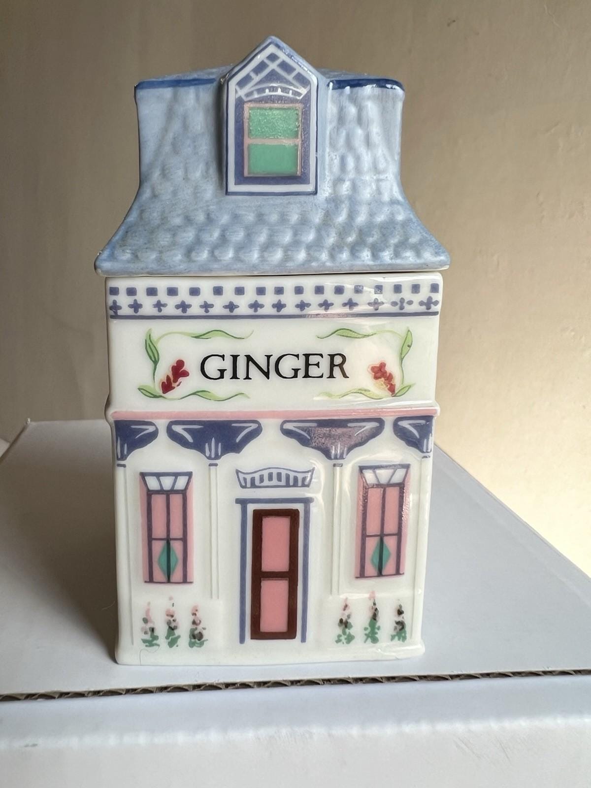 Lenox Spice Village Vintage 1989 Complete Set of 24 Houses with Rack. No Chips