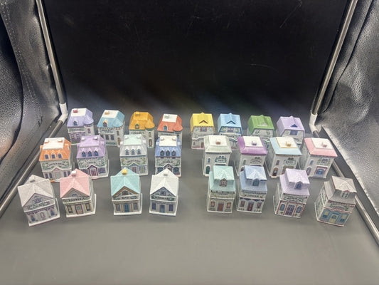 ✨ 1989 Lenox Spice Village Set of 24 – Vintage, Very Nice Condition, No Chips or Cracks! ✨
