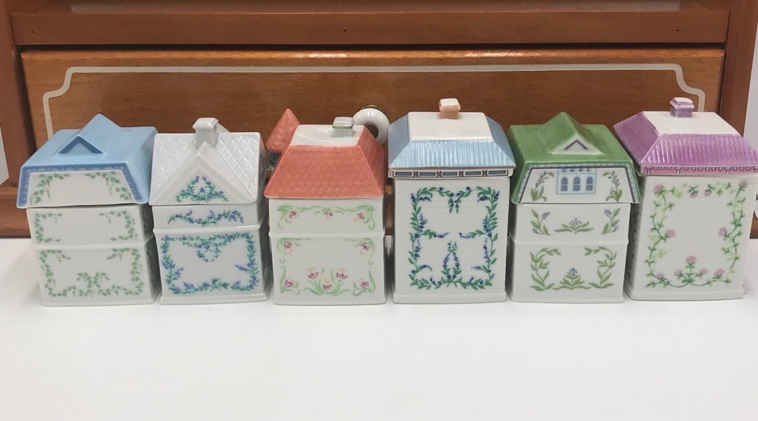 ✨ Vintage 1989 Lenox Spice Village Spice Jar Complete Set of 24 Houses with Rack – Excellent Condition ✨