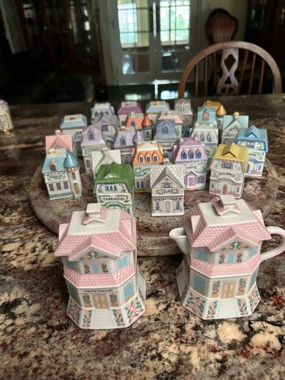 ✨ Vintage 1989 Lenox Spice Village Full Set of 24 Spice Jars – Unused, Displayed Only ✨